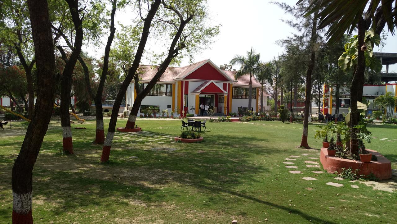 Sanjay Motels I Pvt Ltd Pura Raghunāth Buitenkant foto